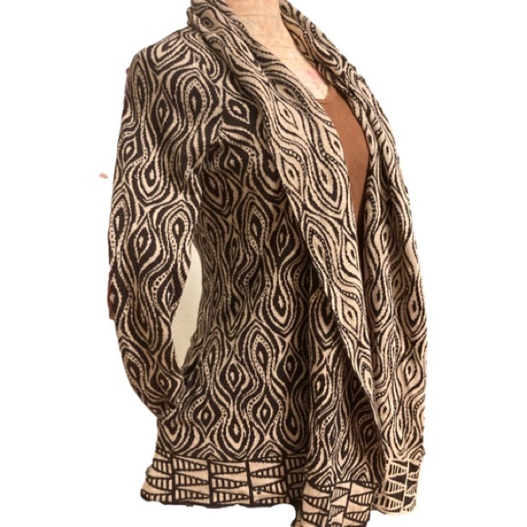 Moth Flowy Open Cardigan - Picture 2 of 9